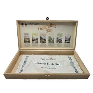 Vintage Bronnley Country Herb Soap Wooden Presentation Box Padded Insert England